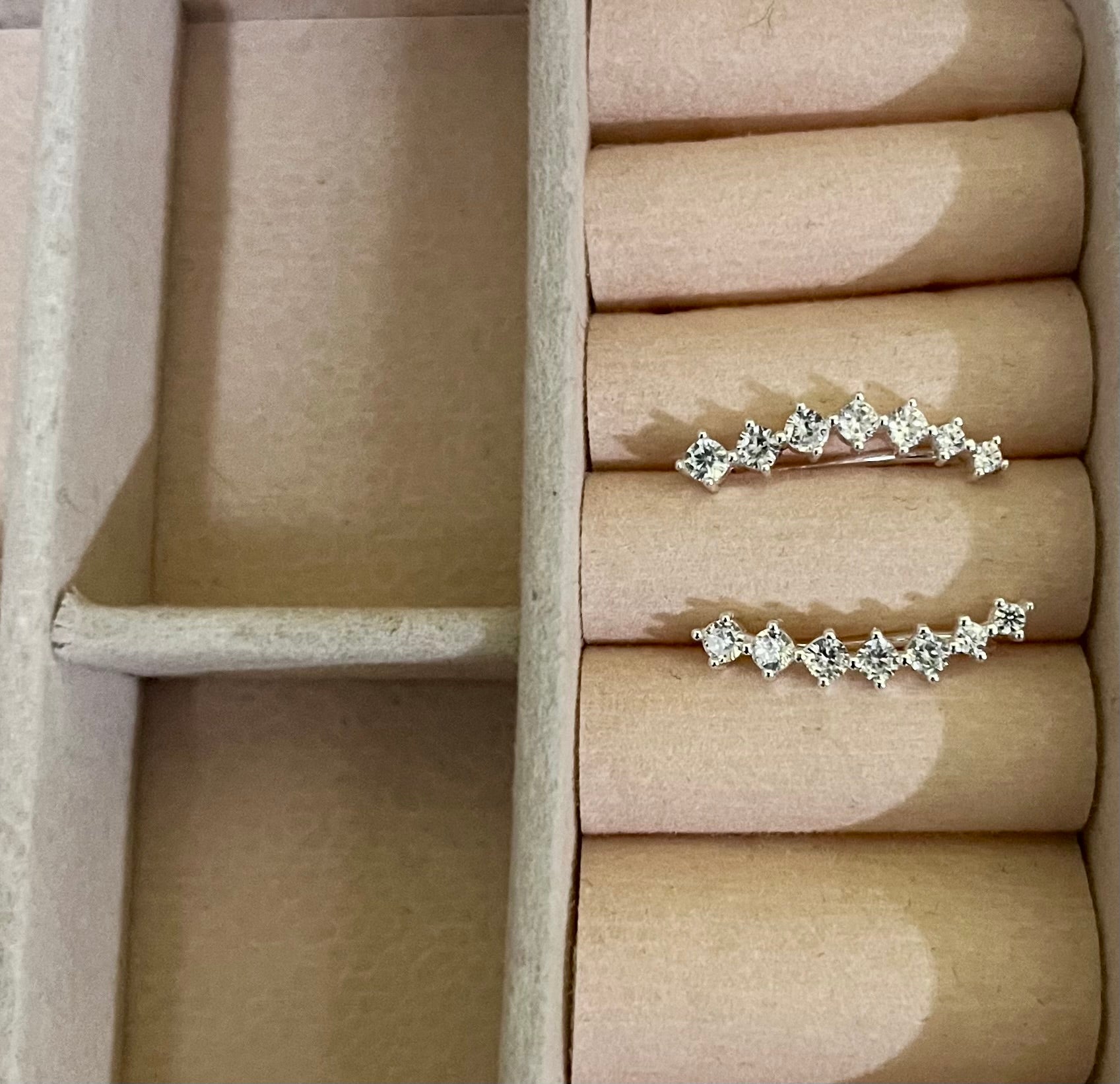 Brinco Ear Cuff Zircônias Prata 925