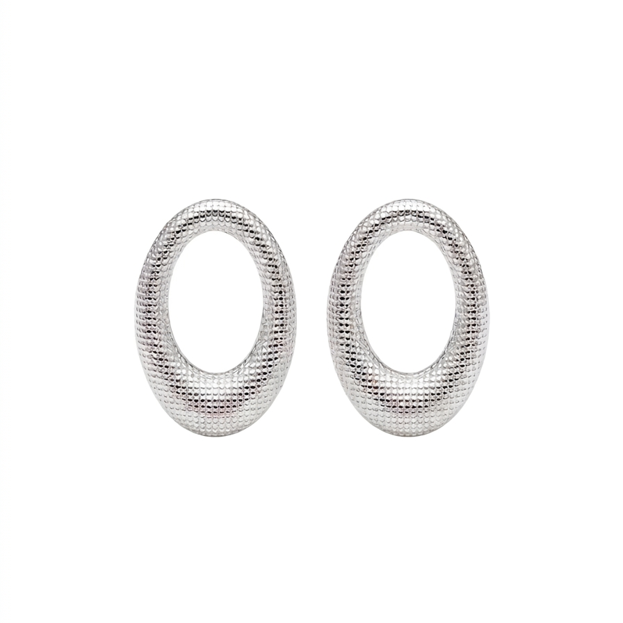 Brinco Oval Vazado 13mm
